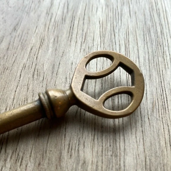 Antique Brass Skeleton Key - Picture 3 of 5